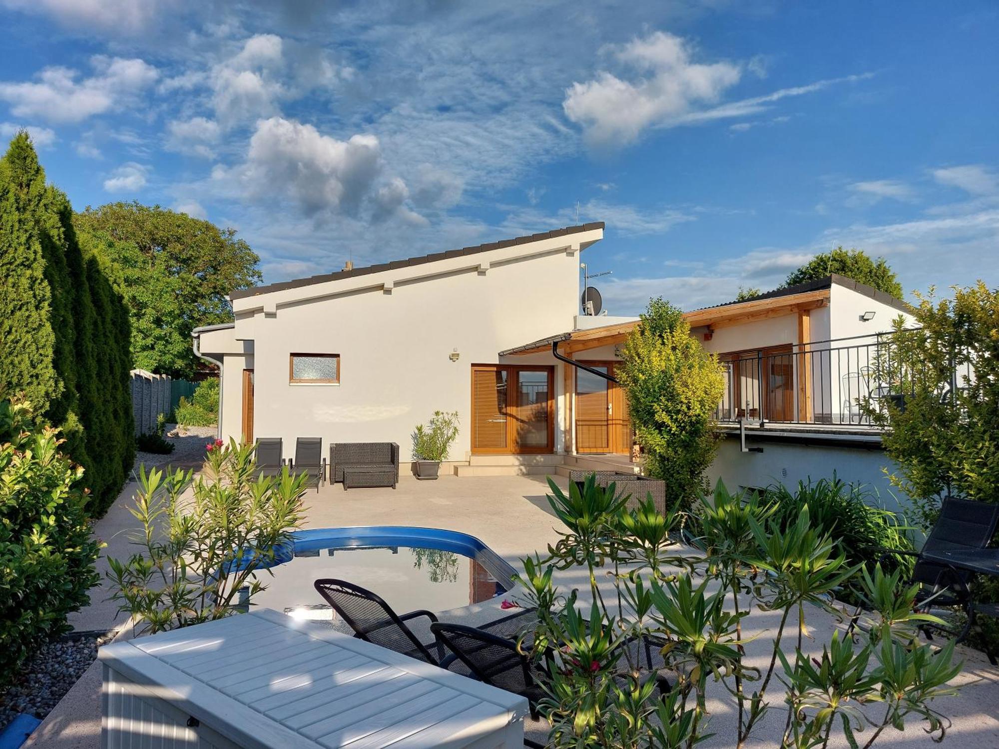 Village Romantic Apartments Near Cesky Krumlov (Adults Only) Strizov Екстериор снимка